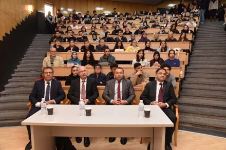 Selçuk Üniversitesi’nde Ortak Türk Alfabesi Konferansı Gerçekleştirildi